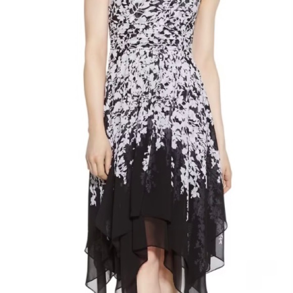 Strapless White House Black Market Hankerchief hemline Size 0 NWT - Picture 6 of 7